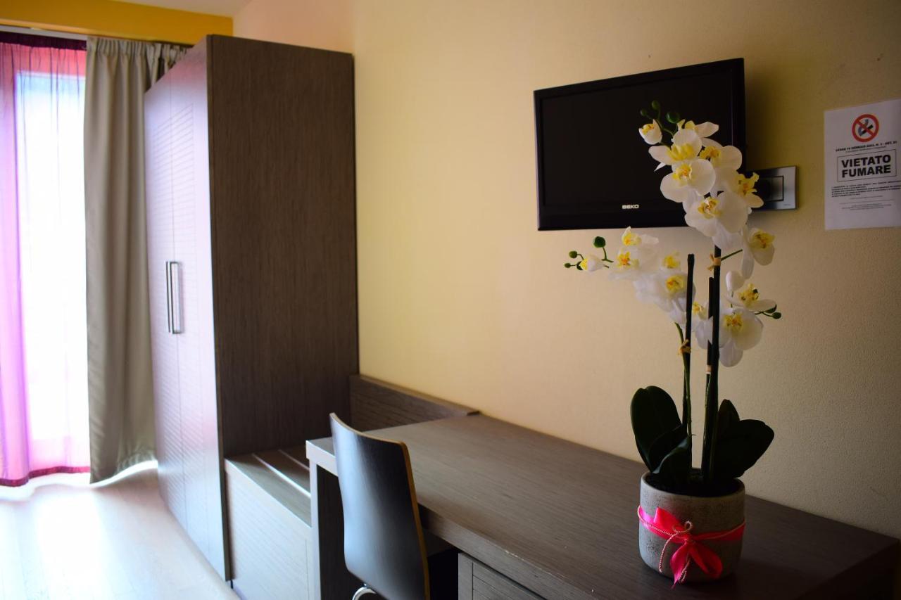 Hotel Kube フォルガリーア エクステリア 写真
